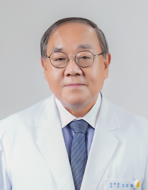 오칠환 이미지